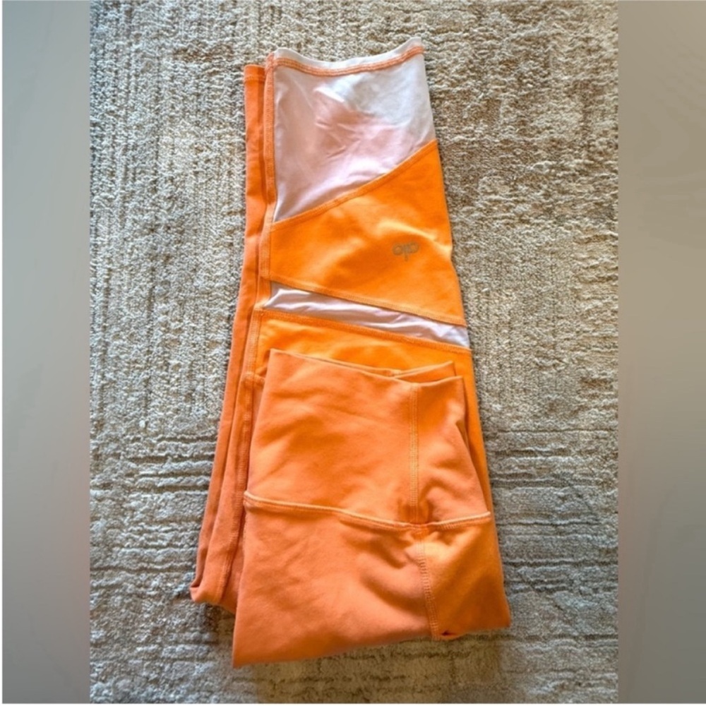 ALO Yoga Orange and White Leggings